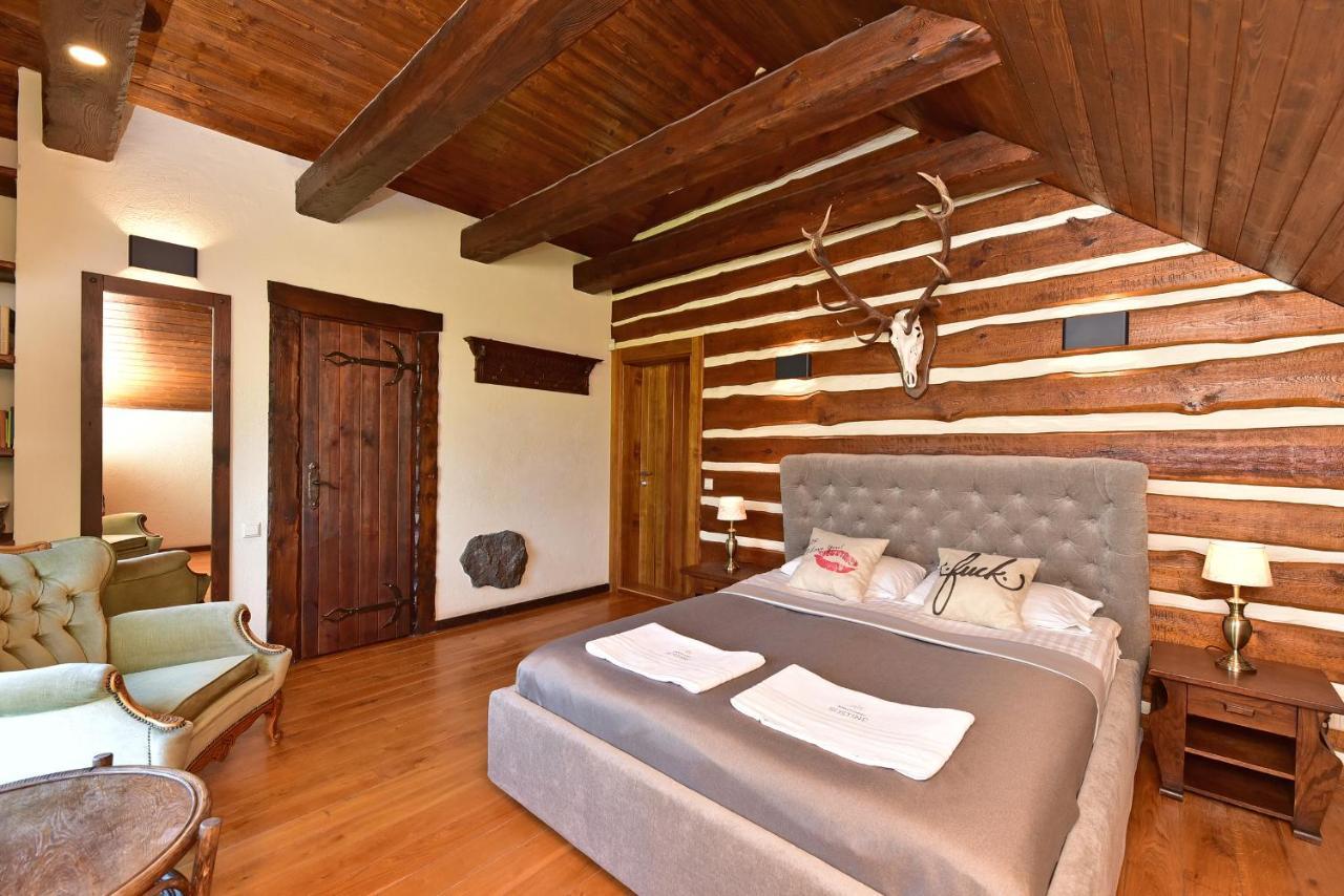Hotel Medziotoju Sostine Kunioniai Zewnętrze zdjęcie