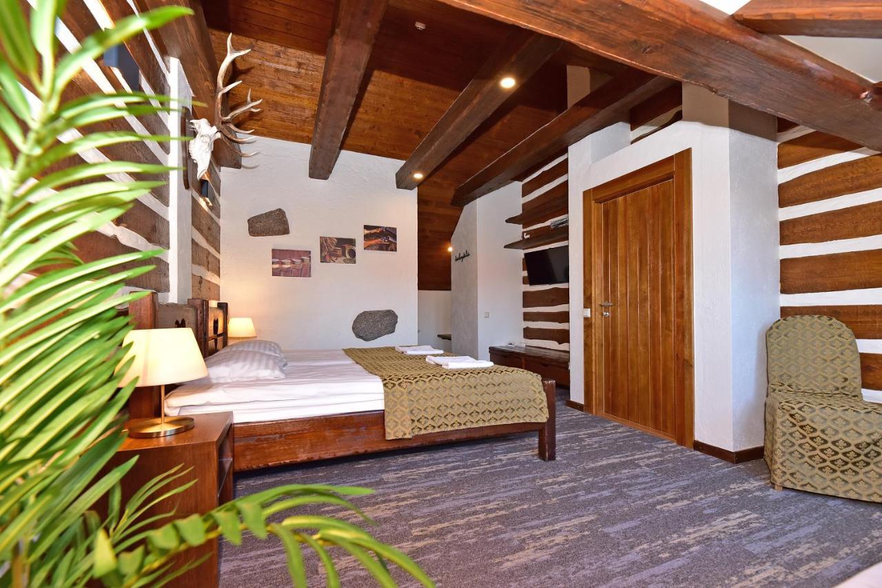 Hotel Medziotoju Sostine Kunioniai Zewnętrze zdjęcie