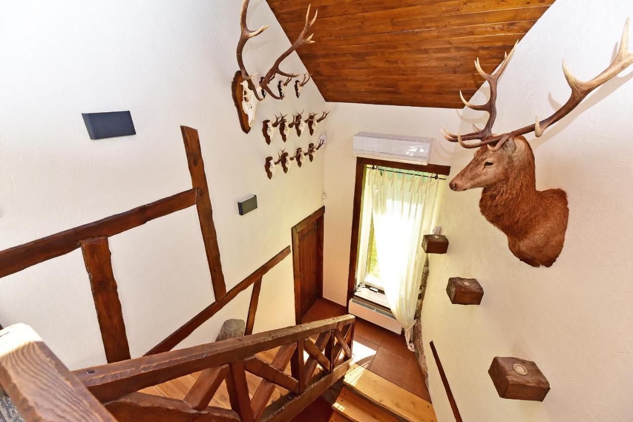 Hotel Medziotoju Sostine Kunioniai Zewnętrze zdjęcie
