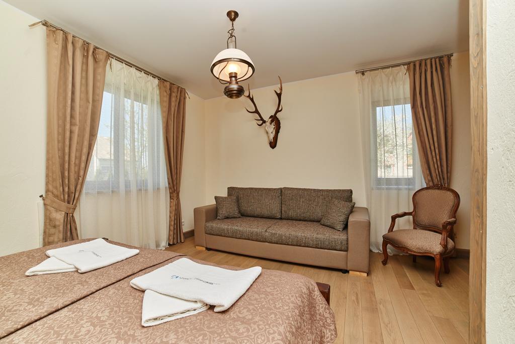 Hotel Medziotoju Sostine Kunioniai Zewnętrze zdjęcie